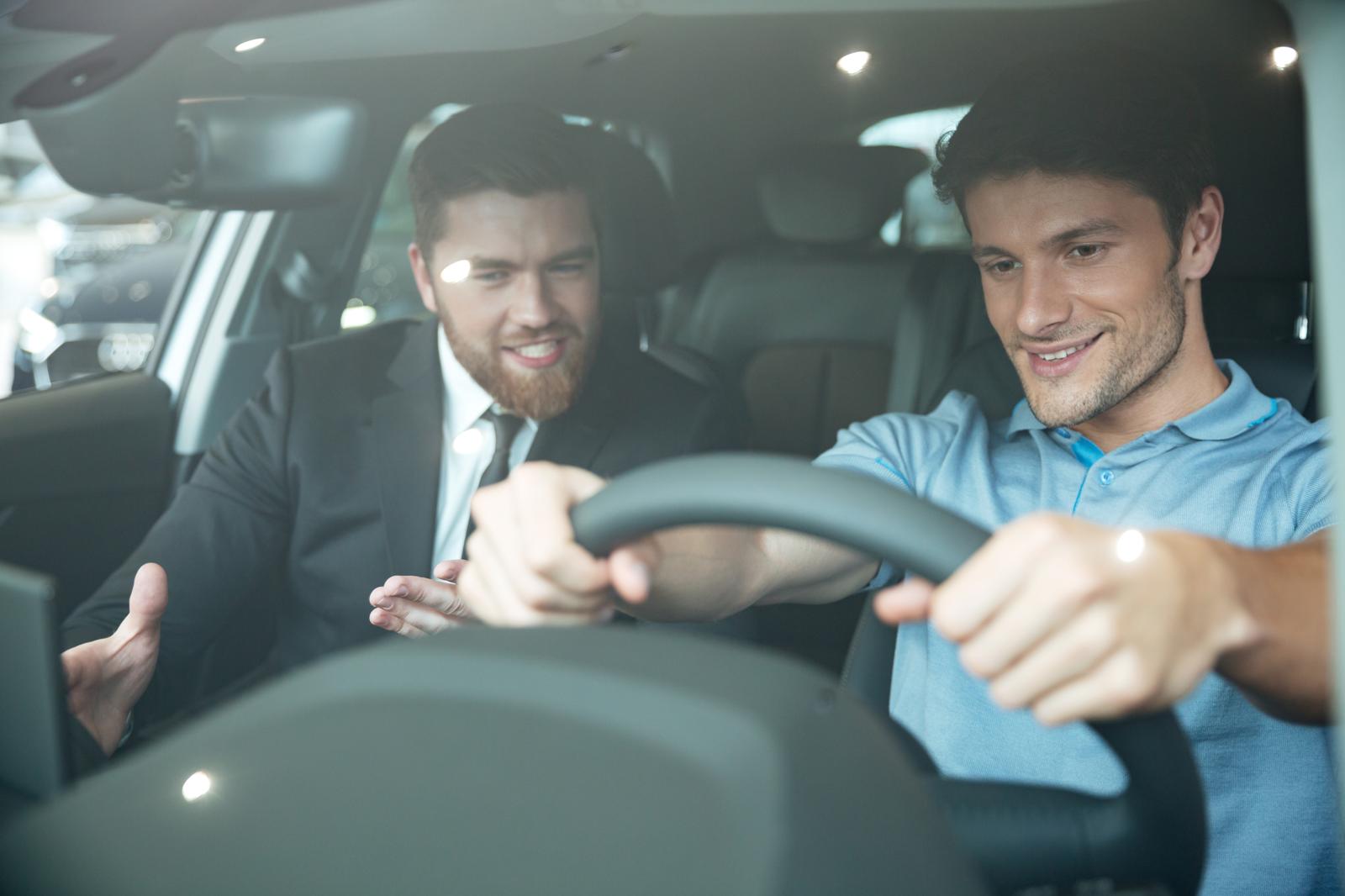Auto spaziose economiche