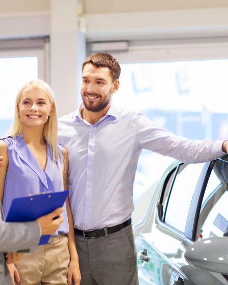 Cambiare cinghia auto