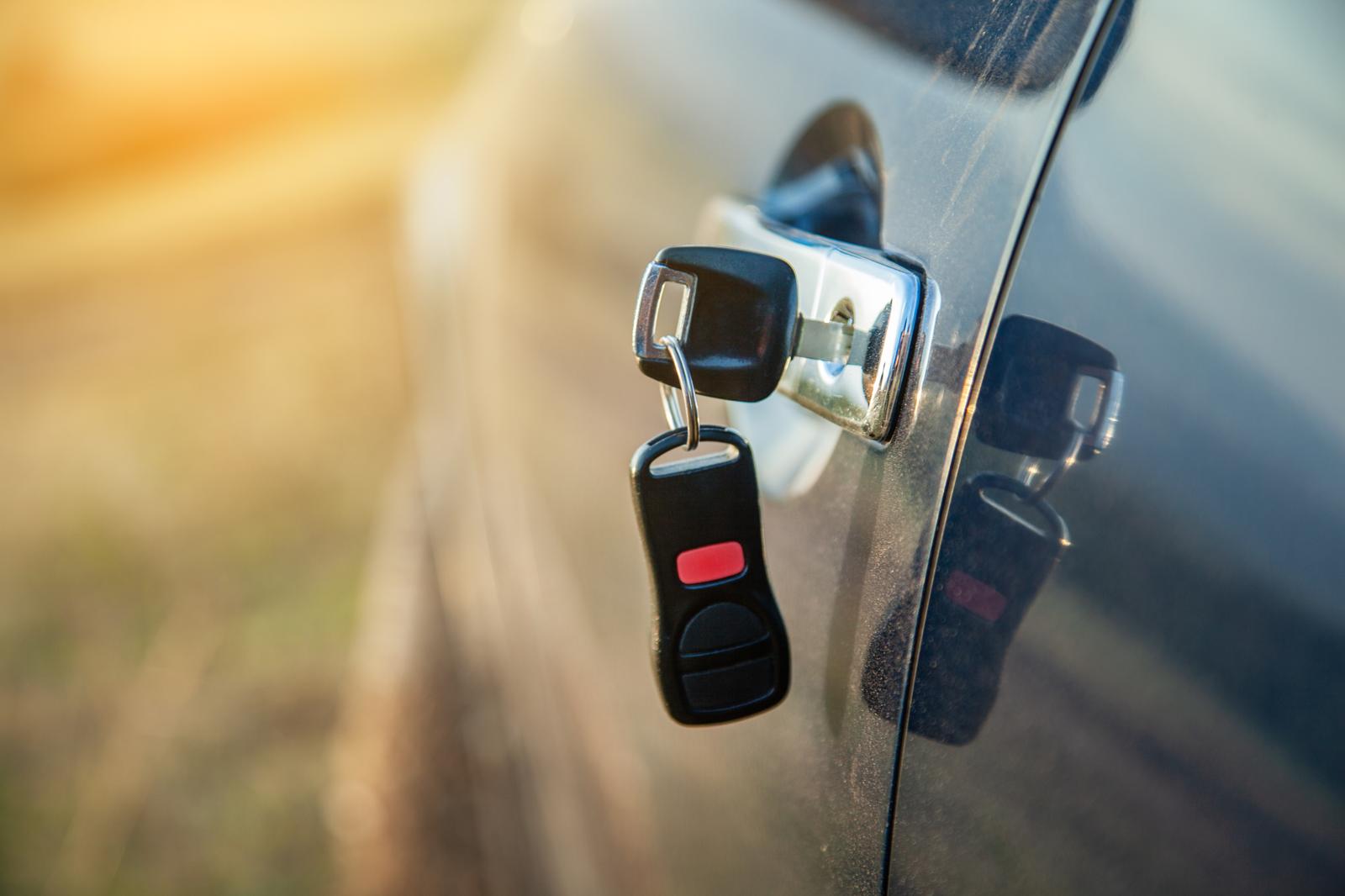 Tempi di consegna targhe auto